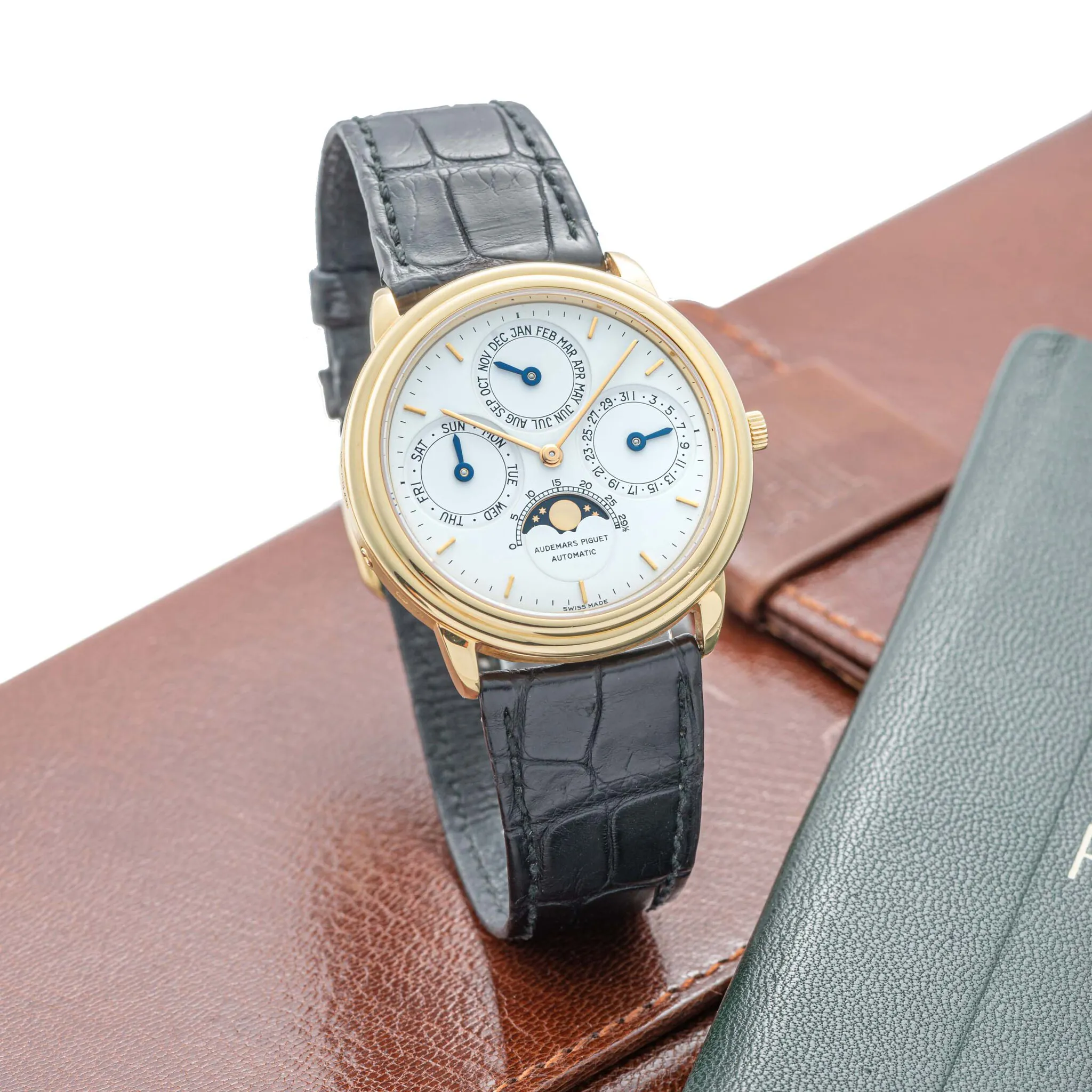 Audemars Piguet Quantiême Perpetual 25657 36mm Yellow gold White