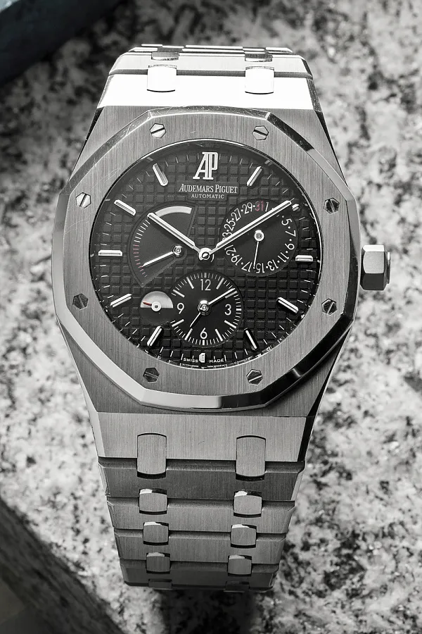 Audemars Piguet 26120ST.OO.1220ST.03 39mm Stainless steel Black