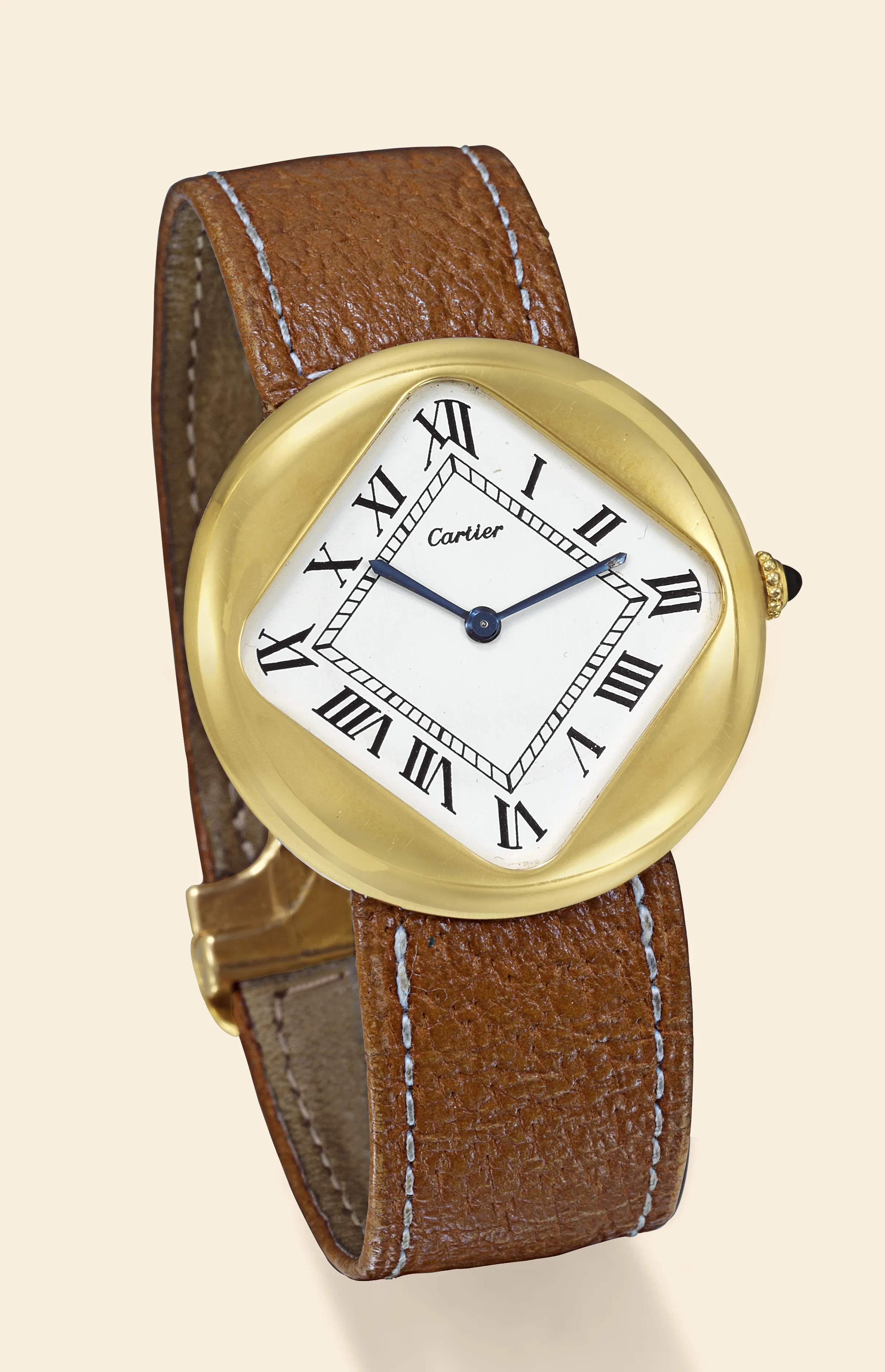 Cartier Pebble 35mm Yellow gold White