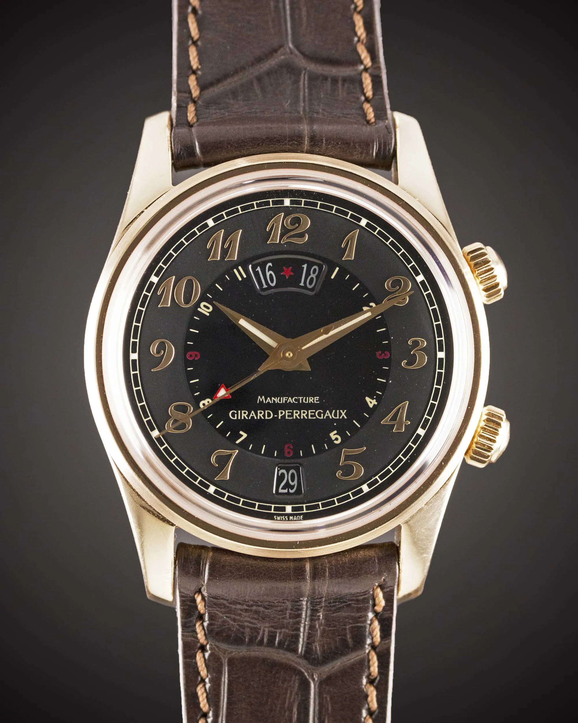 Girard-Perregaux Traveller 4940 38mm Rose gold Black