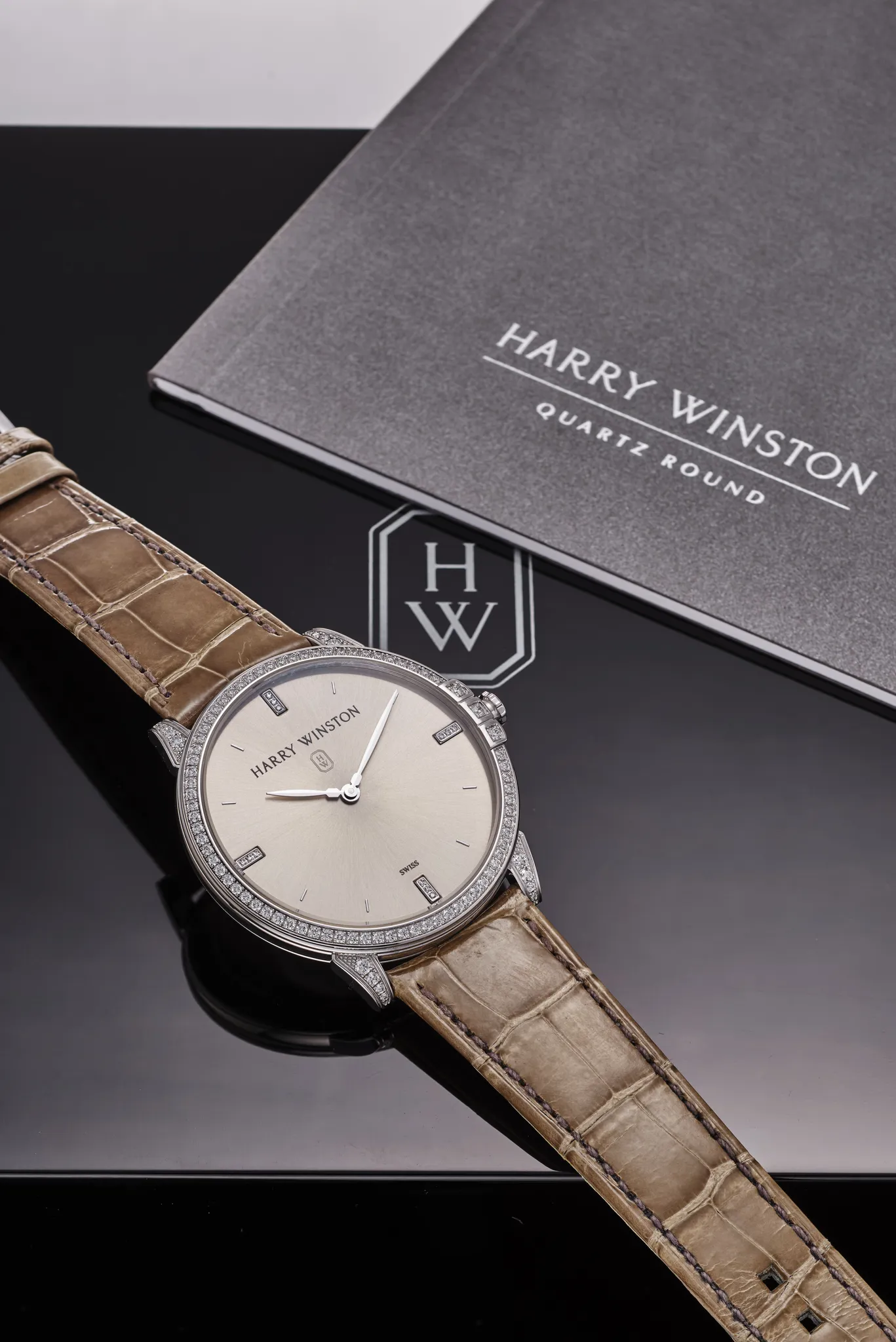 Harry Winston Midnight 450/UQ39W 39mm White gold Silver