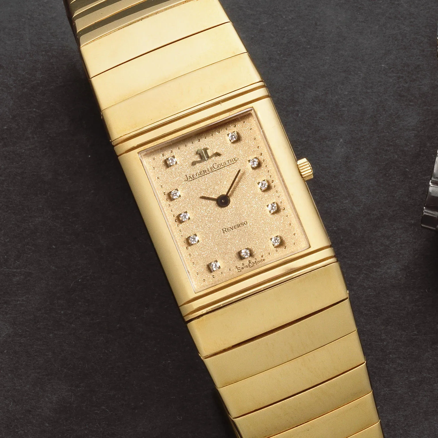 Jaeger-LeCoultre Reverso 140.105.1 23mm Yellow gold Champagne