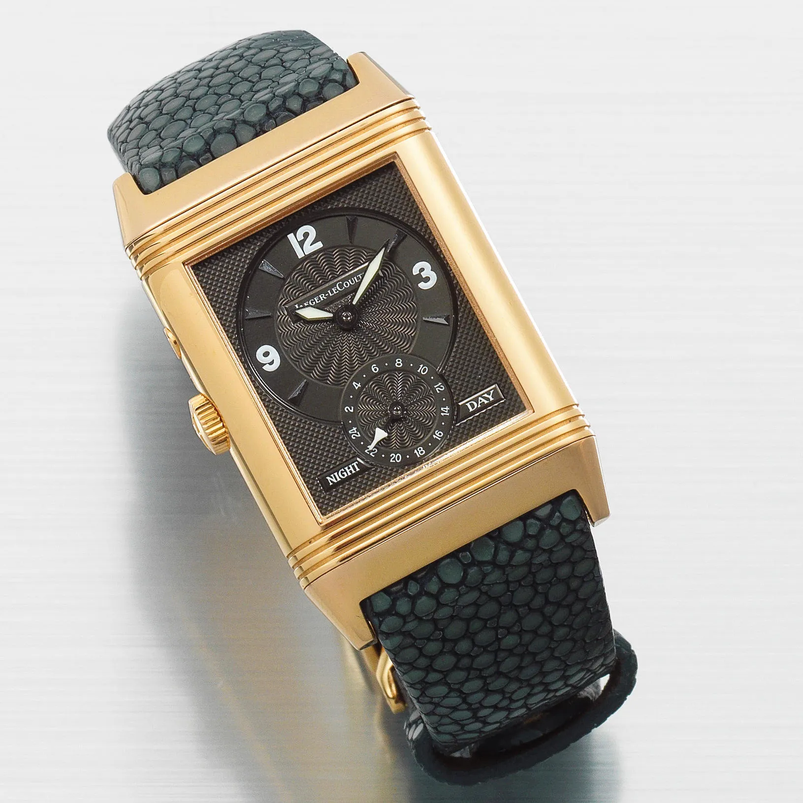 Jaeger-LeCoultre Reverso 270.1.54 26mm Rose gold Black