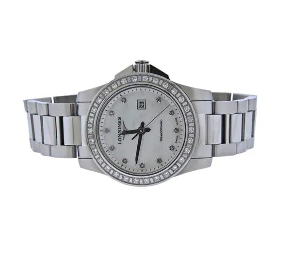 Longines Conquest L3.258.0.89.6 29.5mm Stainless steel Mother-of-pearl