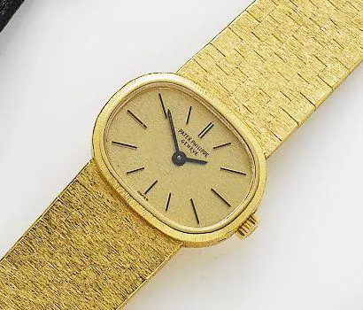 Patek Philippe 3373 22mm Yellow gold Champagne