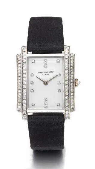 Patek Philippe 4825/100 29mm White gold White