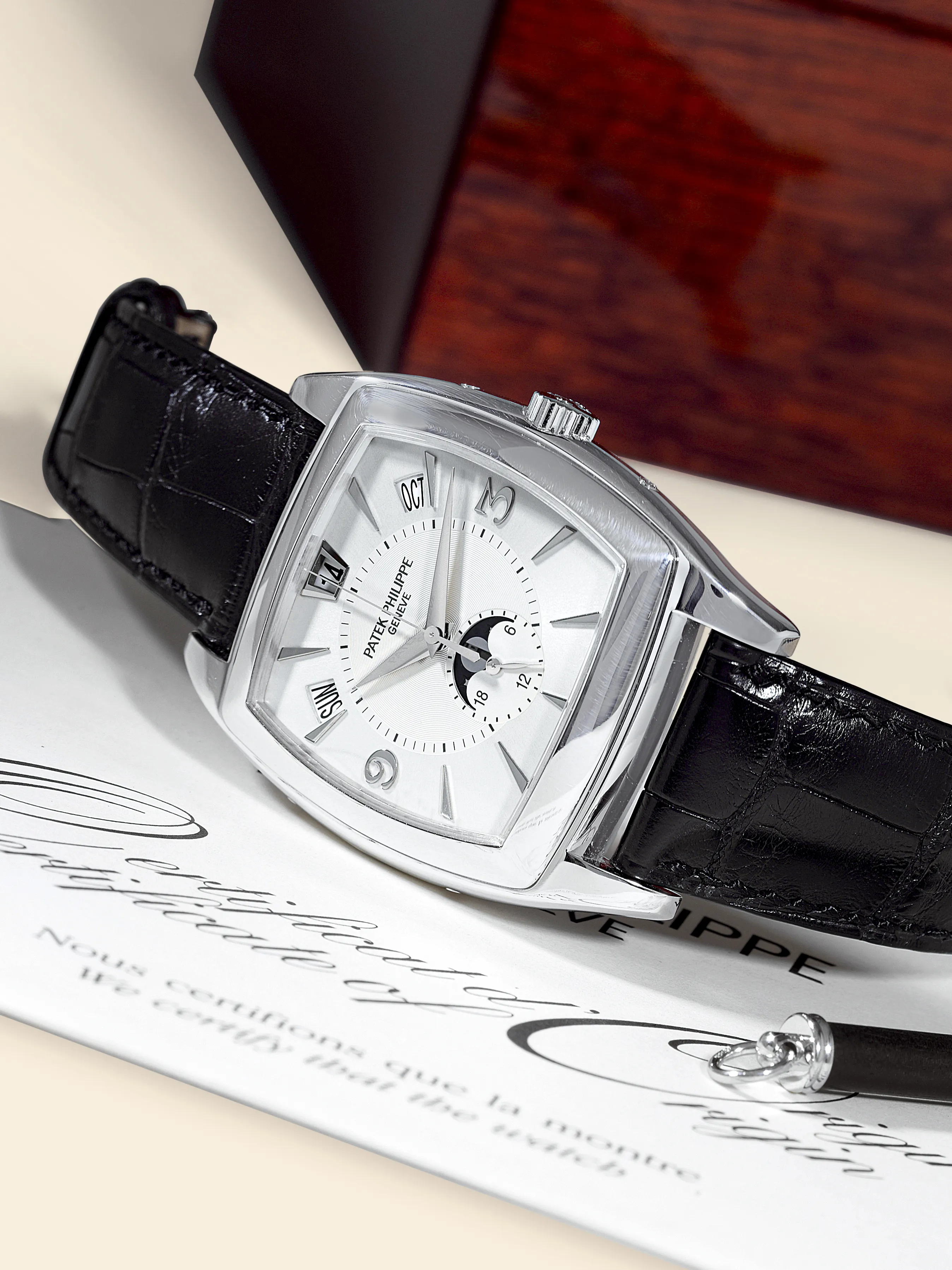 Patek Philippe Gondolo 5135G 38mm White gold Silver