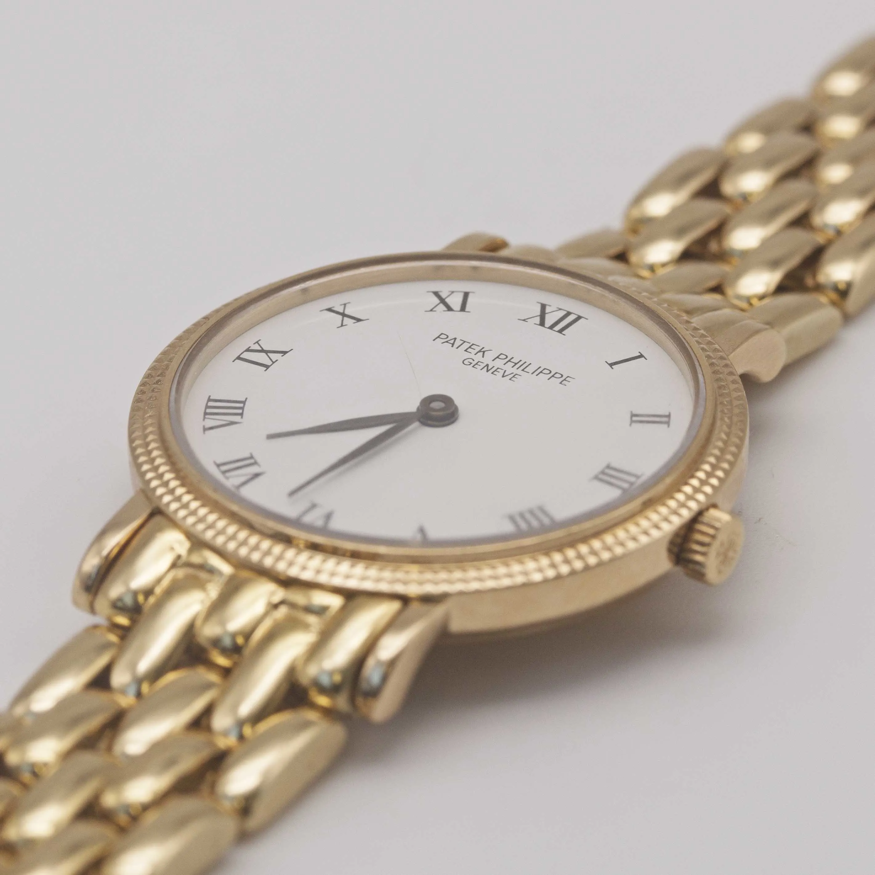 Patek Philippe Calatrava 4819 25mm Yellow gold White 2