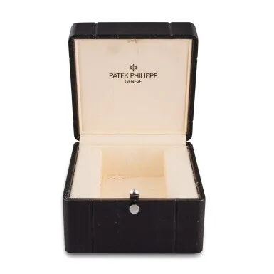 Patek Philippe Calatrava 5000 33.5mm Yellow gold Black 1