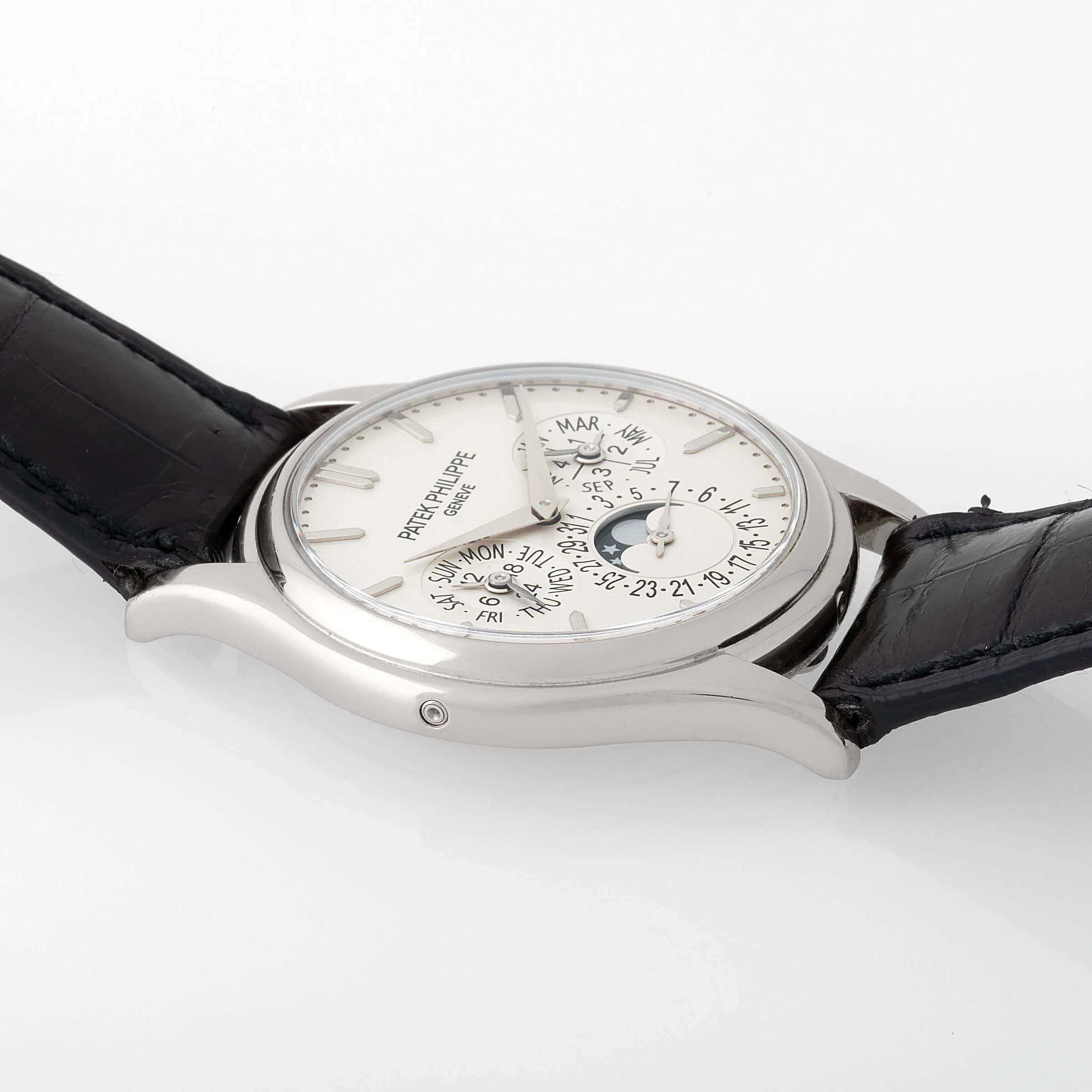 Patek Philippe Perpetual Calendar 5140G 37mm White gold White 2