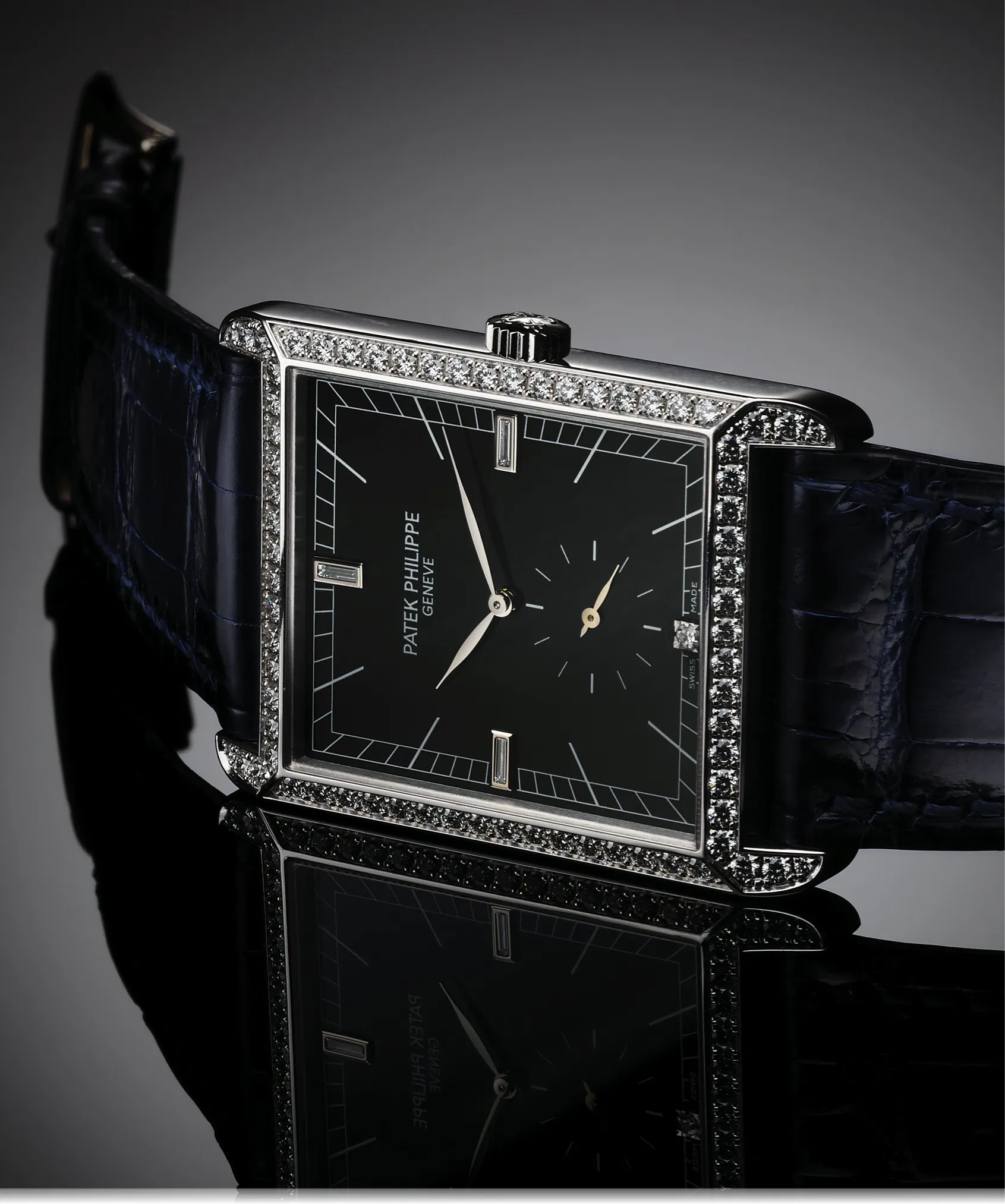 Patek Philippe Gondolo 5112 30mm White gold Black