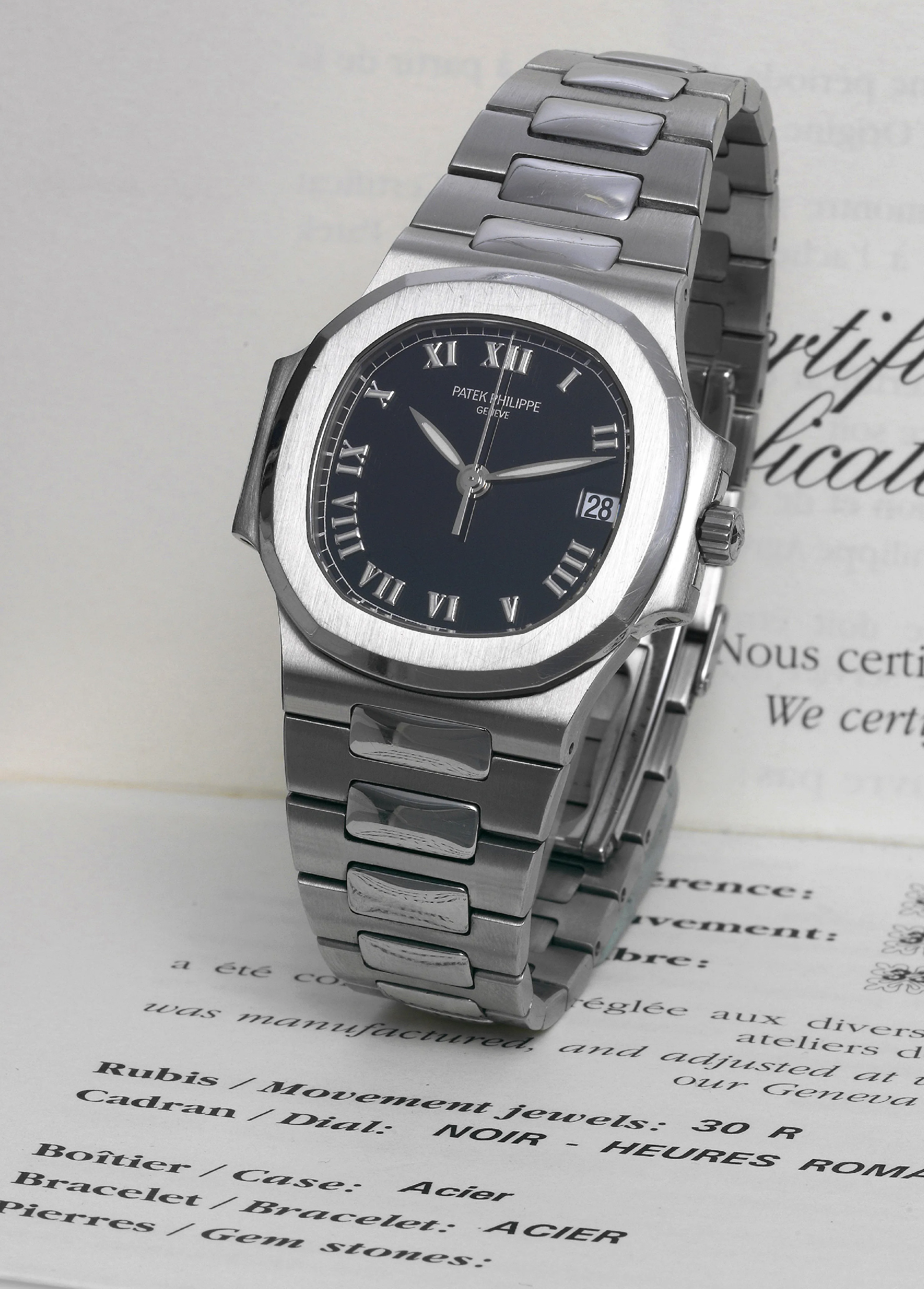 Patek Philippe Nautilus 3800/1A 39mm Stainless steel Black