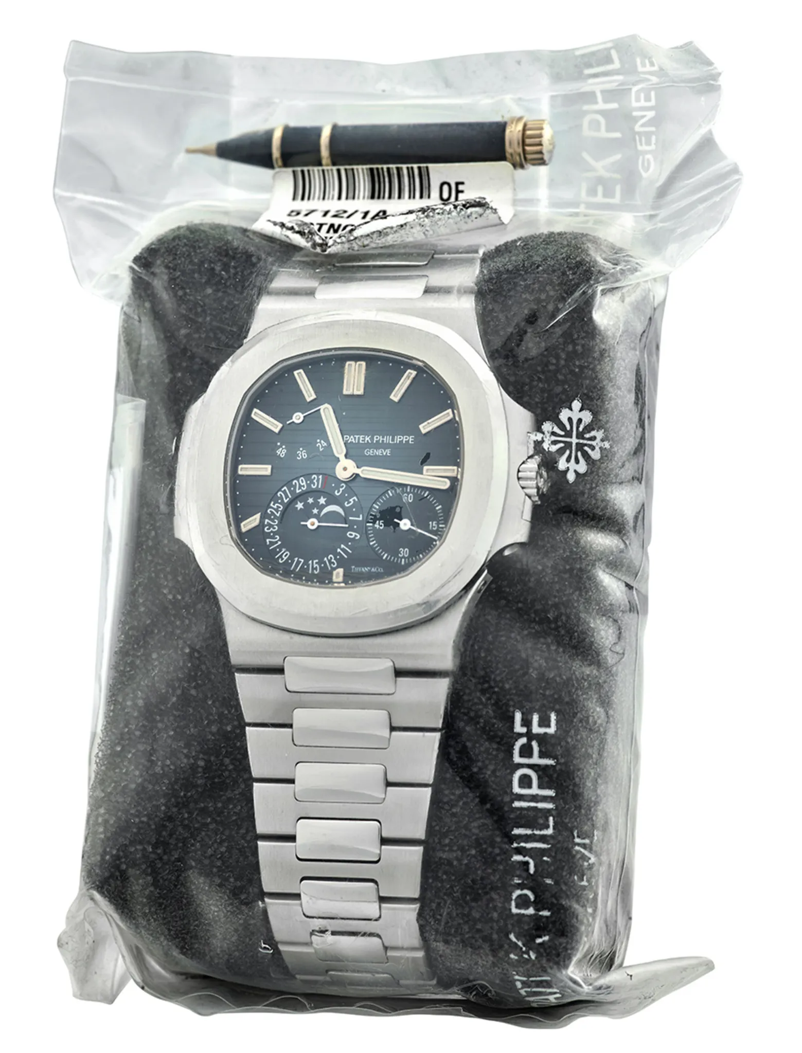 Patek Philippe Nautilus 5712/1A 40mm Stainless steel Black 4