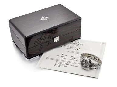 Patek Philippe Nautilus 5990 43.5mm Stainless steel Grey 5