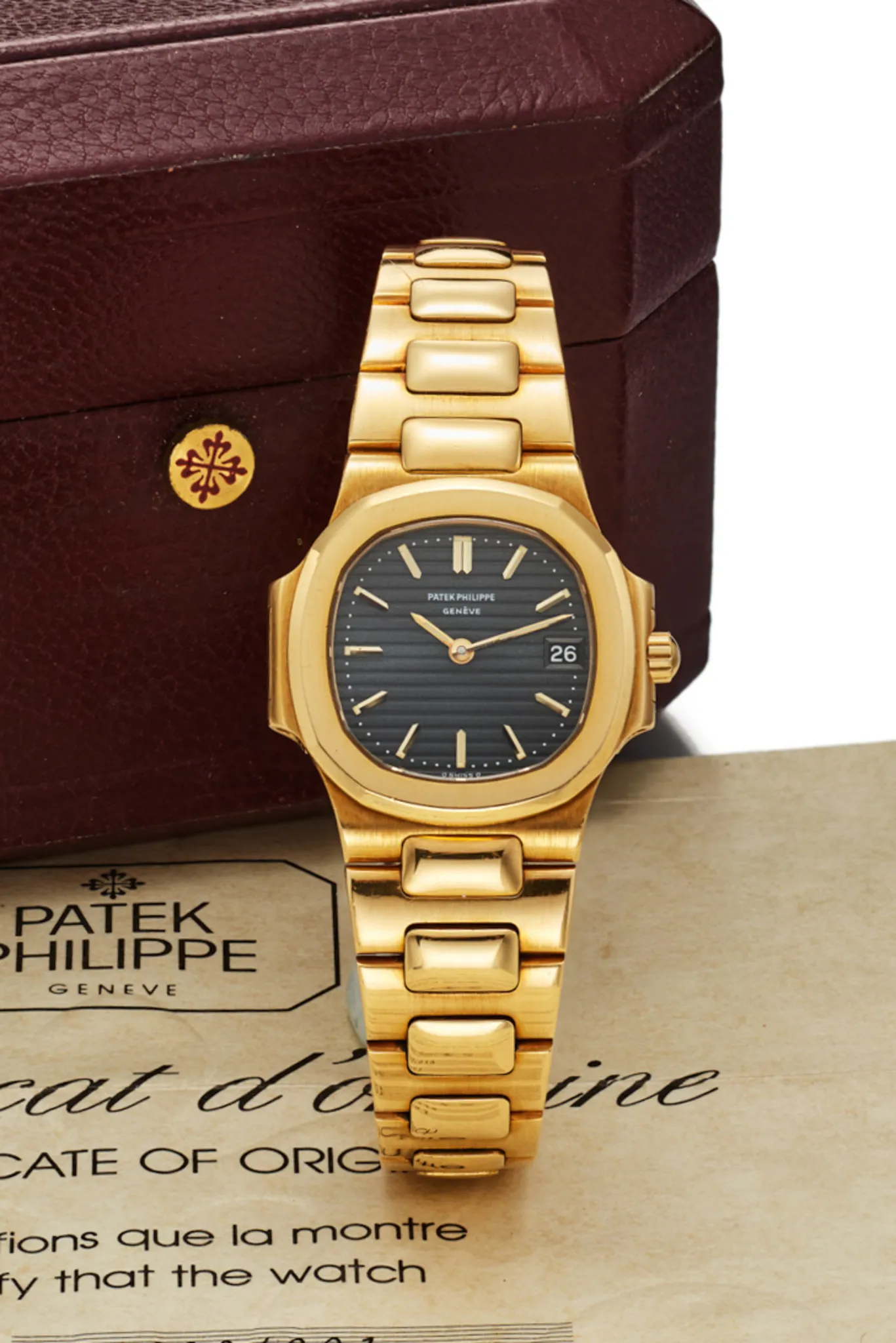 Patek Philippe Nautilus 4700/001 29.2mm Black