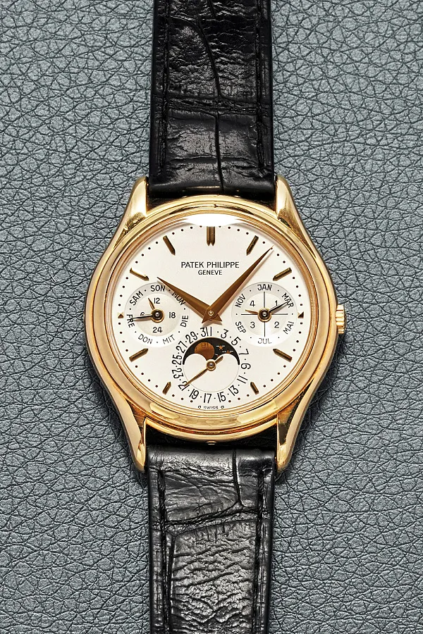 Patek Philippe Perpetual Calendar 3940J 36mm Yellow gold White