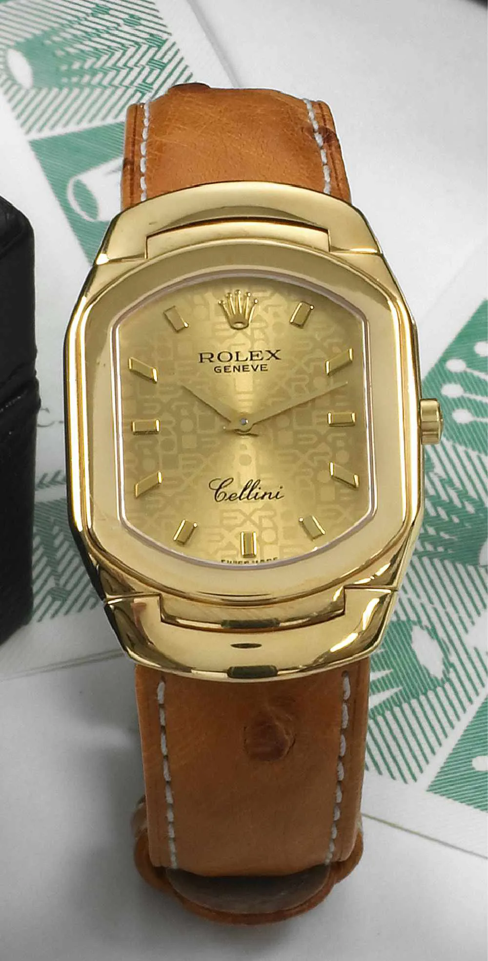 Rolex Cellini 6633 30mm Yellow gold Champagne