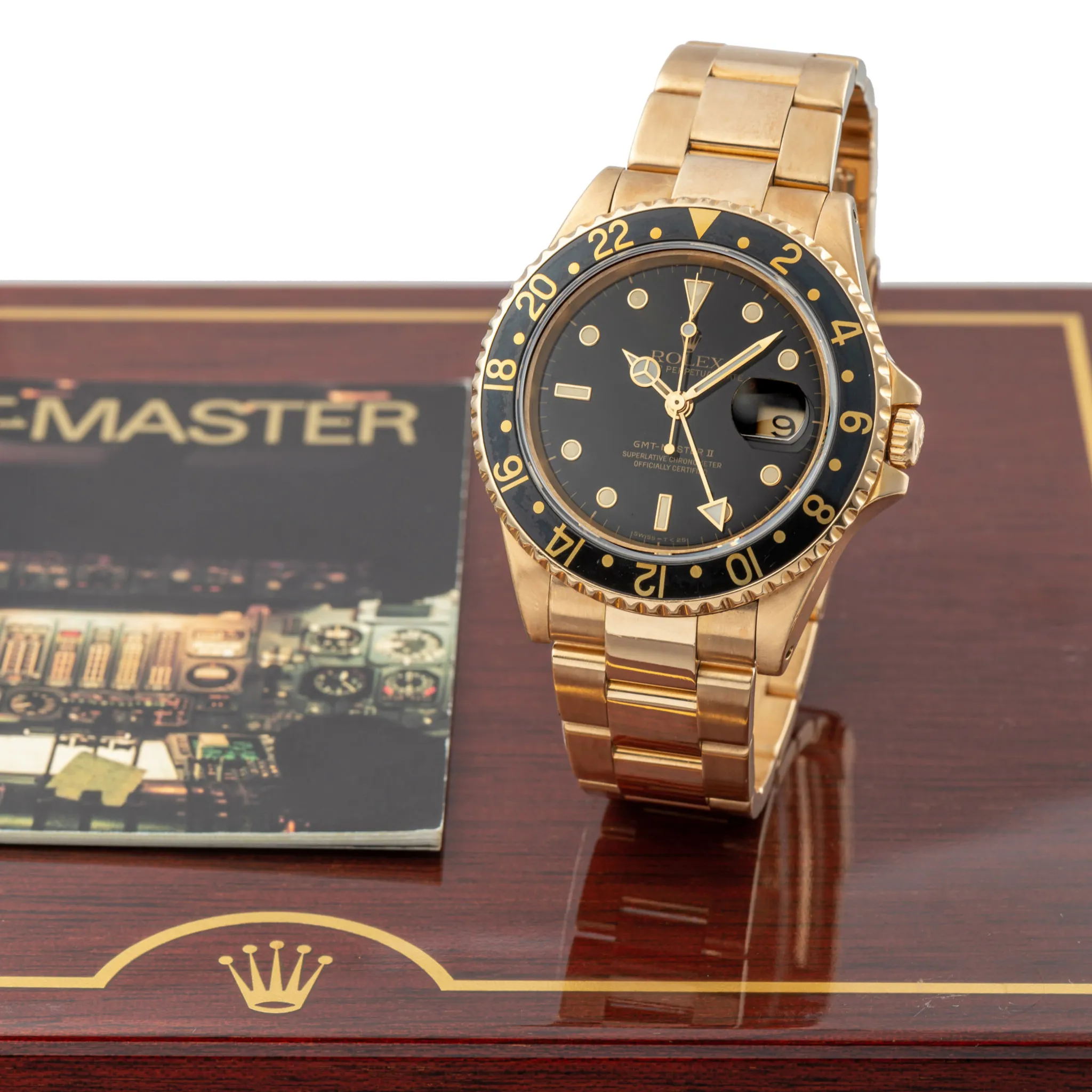 Rolex GMT-Master II 16718 40mm Yellow gold Black