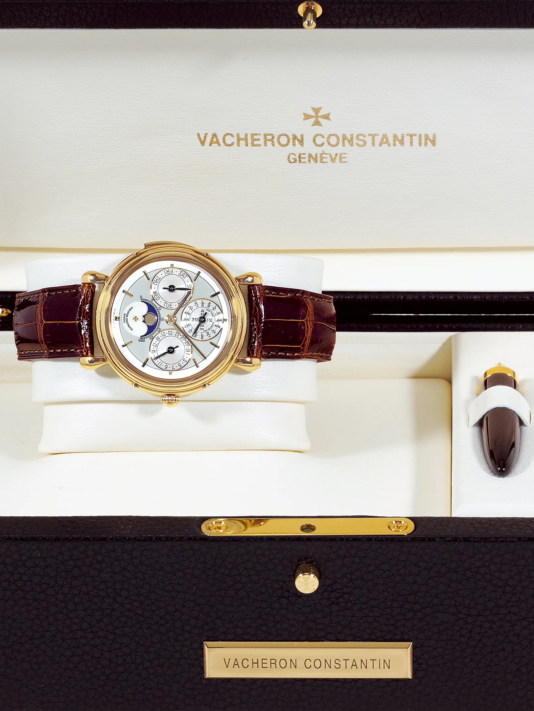 Vacheron Constantin Patrimony 30020 37mm Yellow gold Silver