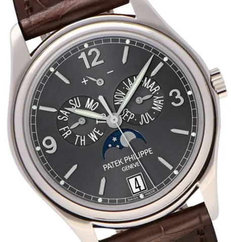 Patek Philippe Annual Calendar 5146G-010 39mm White gold Gray