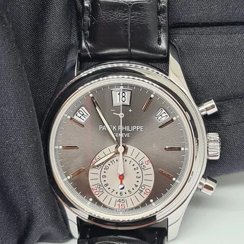 Patek Philippe Annual Calendar Chronograph 5960P-001 40.5mm Platinum Gray