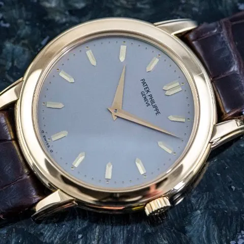 Patek Philippe Calatrava 5032J 36mm Yellow gold Silver