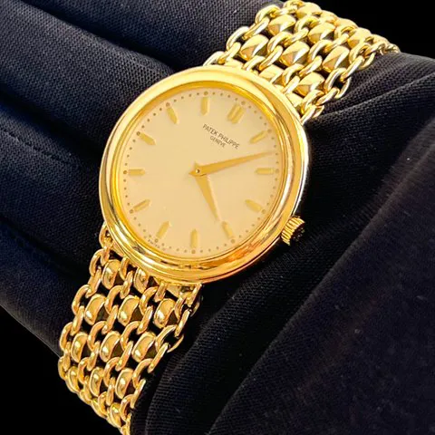 Patek Philippe Calatrava 5032J 36mm Yellow gold Silver