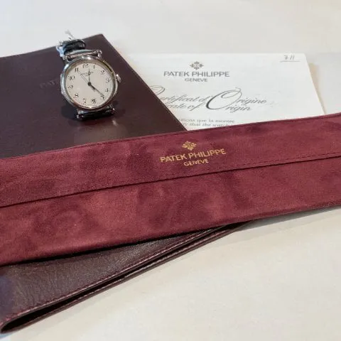 Patek Philippe Calatrava 5053G 36mm White gold White