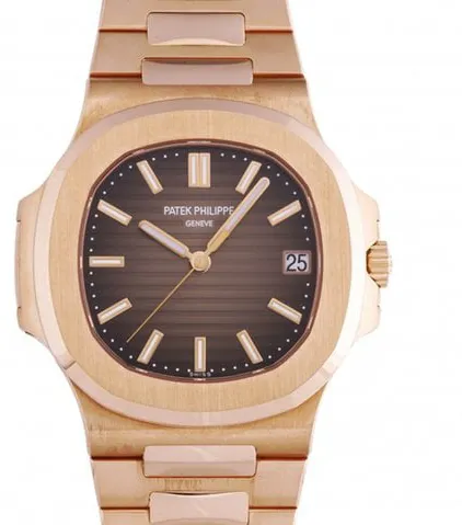 Patek Philippe Nautilus 5711/1R-001 36mm Rose gold Brown