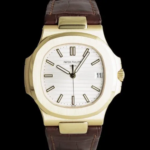 Patek Philippe Nautilus 5711J-001 39mm Yellow gold Silver