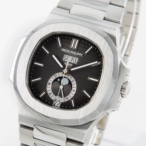 Patek Philippe Nautilus 5726/1A-001 40.5mm Stainless steel Black