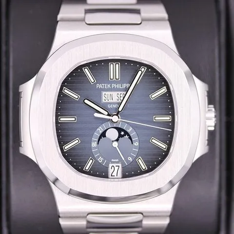 Patek Philippe Nautilus 5726/1A-014 40.5mm Stainless steel Blue