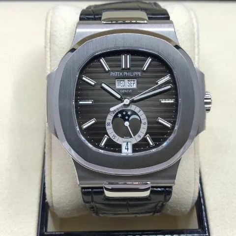 Patek Philippe Nautilus 5726A-001 40.5mm Stainless steel Black