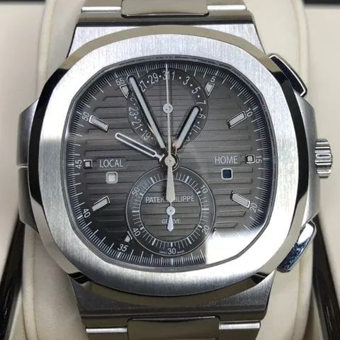 Patek Philippe Nautilus 5990/1A-001 40.5mm Stainless steel Black