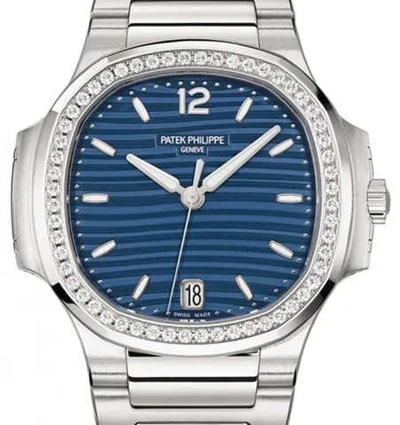 Patek Philippe Nautilus 7118/1200A-001 35mm Stainless steel Blue