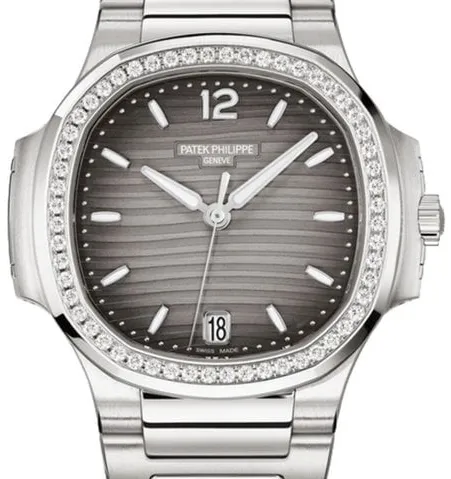 Patek Philippe Nautilus 7118/1200A-011 35mm Stainless steel Gray