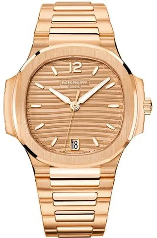 Patek Philippe Nautilus 7118/1R-010 35mm Rose gold Brown