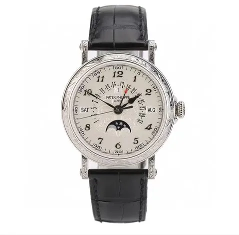 Patek Philippe Perpetual Calendar 5160/500G-001 38mm White gold Silver