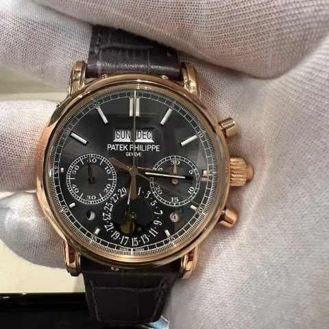 Patek Philippe Perpetual Calendar Split-Seconds Chronograph 5204R-011 40mm Rose gold Gray