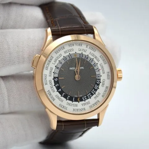 Patek Philippe World Time 5230R-012 38.5mm Rose gold White