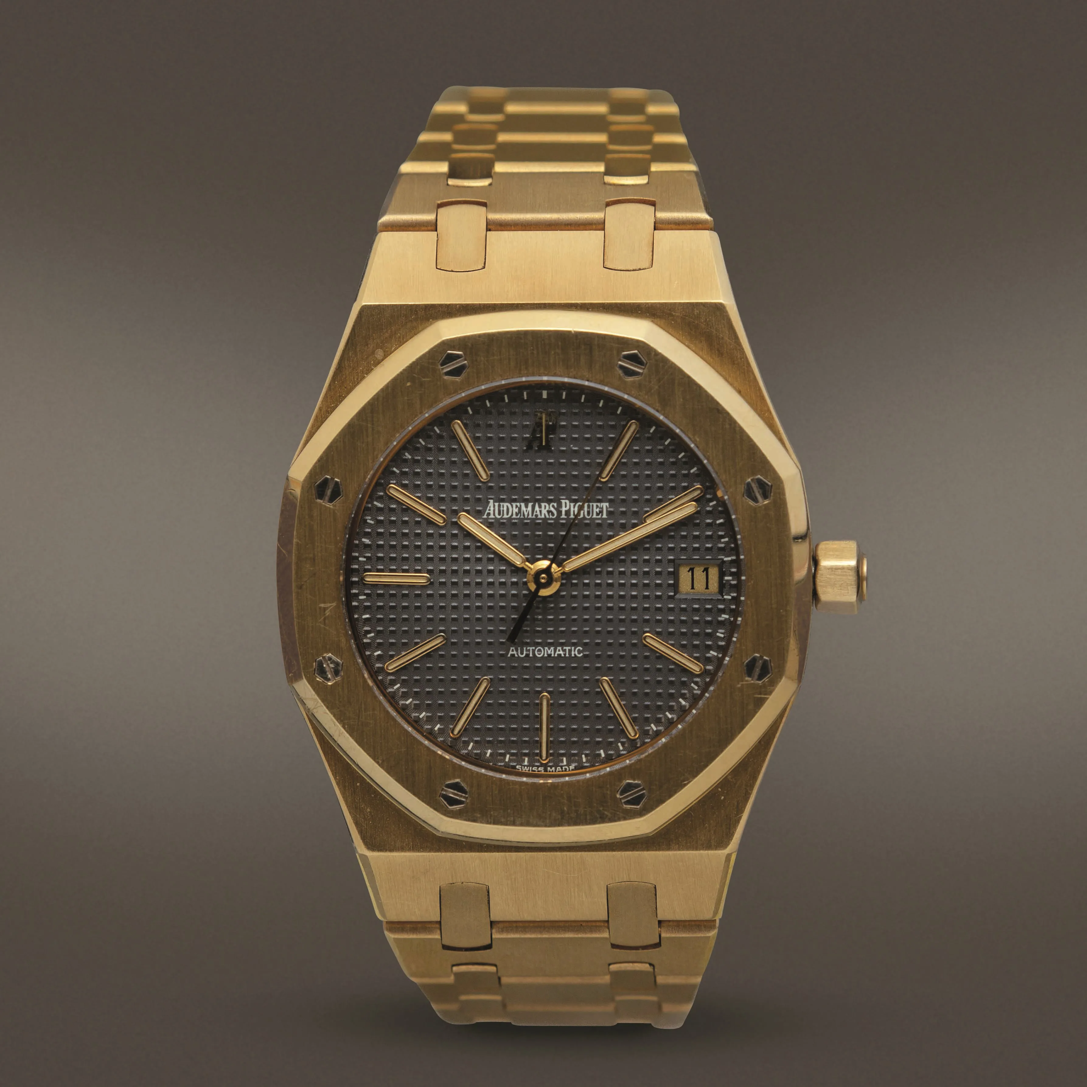 Audemars Piguet Royal Oak 14790BA 36mm 18k yellow gold Gray