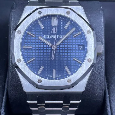 Audemars Piguet Royal Oak 15500ST.OO.1220ST.01 41mm Stainless steel Blue