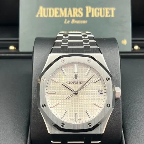 Audemars Piguet Royal Oak 15500ST.OO.1220ST.04 41mm Stainless steel Silver