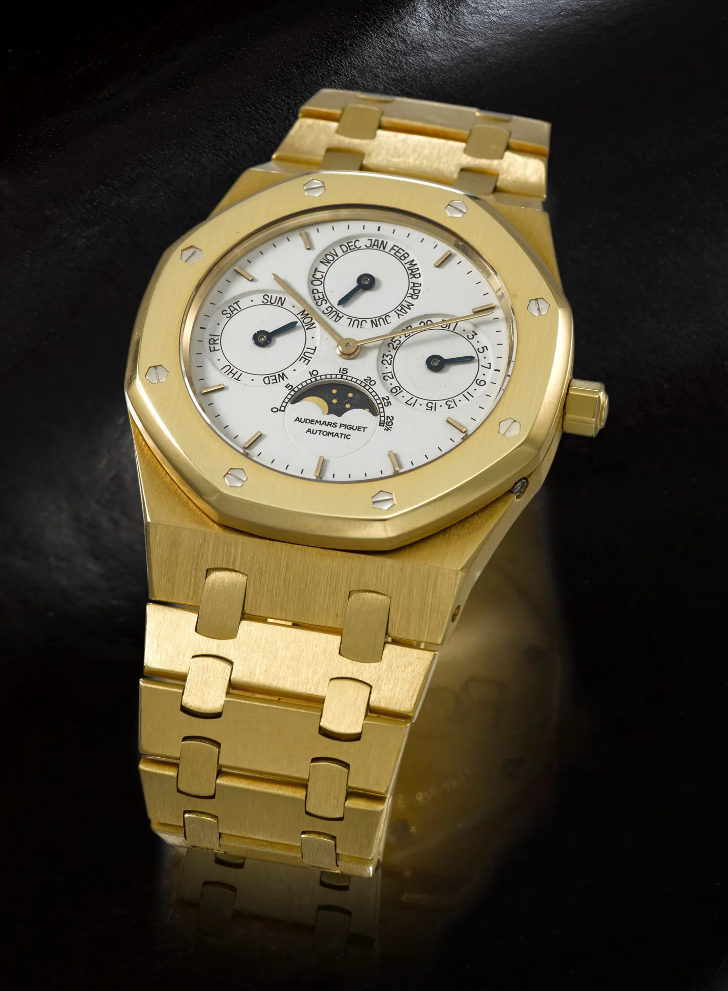 Audemars Piguet Royal Oak 25654BA 39mm Yellow gold White 3