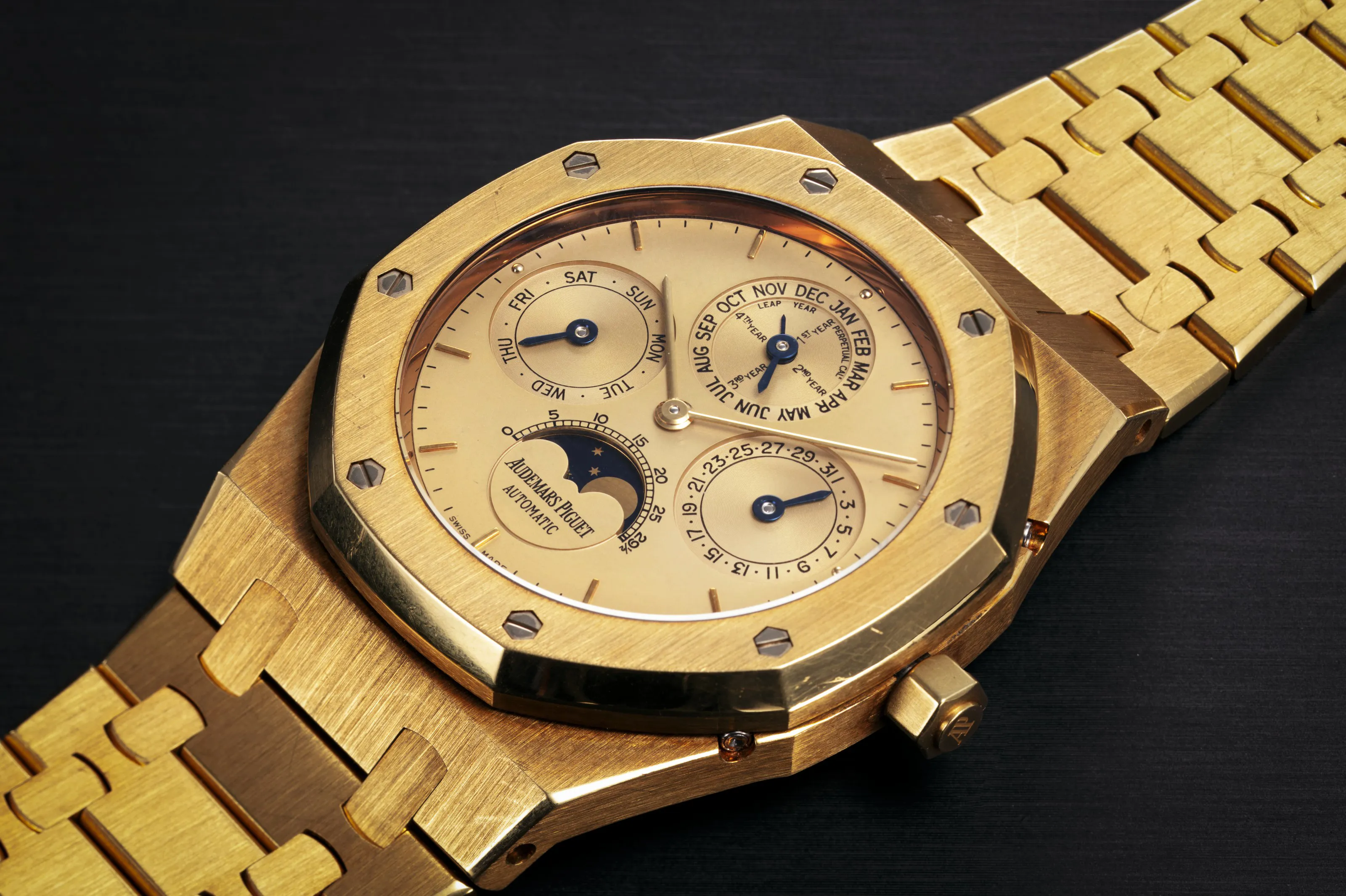 Audemars Piguet Royal Oak 25820BA 39mm Yellow gold Champagne