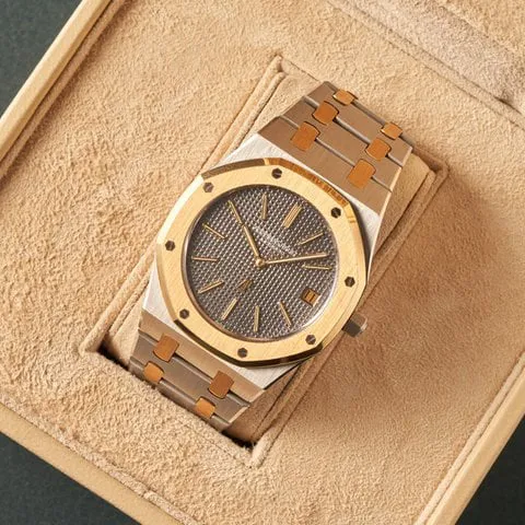 Audemars Piguet Royal Oak 5402SA 39mm Gold/steel Grey