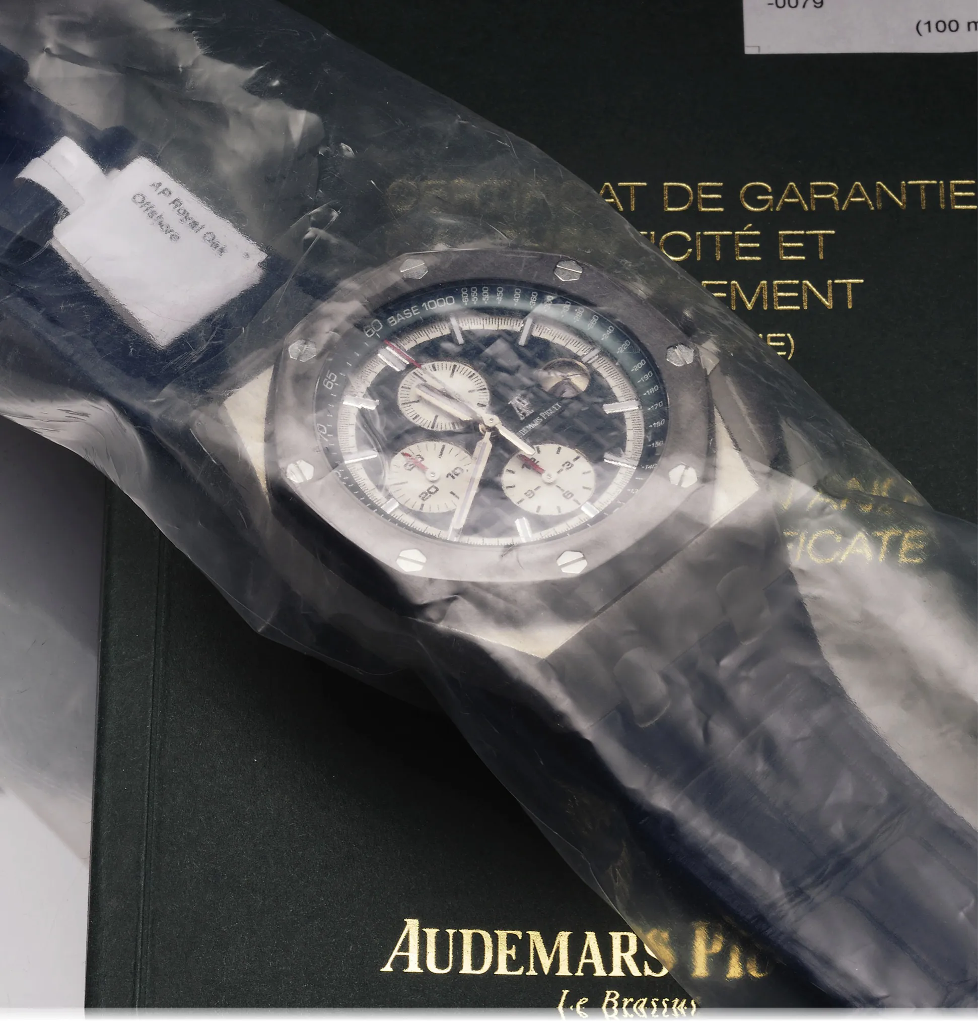 Audemars Piguet Royal Oak Offshore 26401 46mm Platinum bi-color black and silver