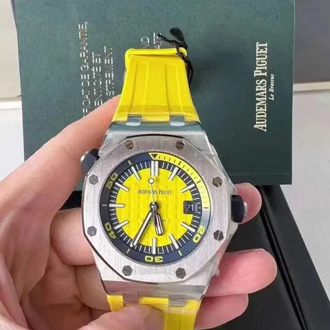 Audemars Piguet Royal Oak Offshore Diver 15710ST.OO.A051CA.01 42mm Stainless steel Yellow