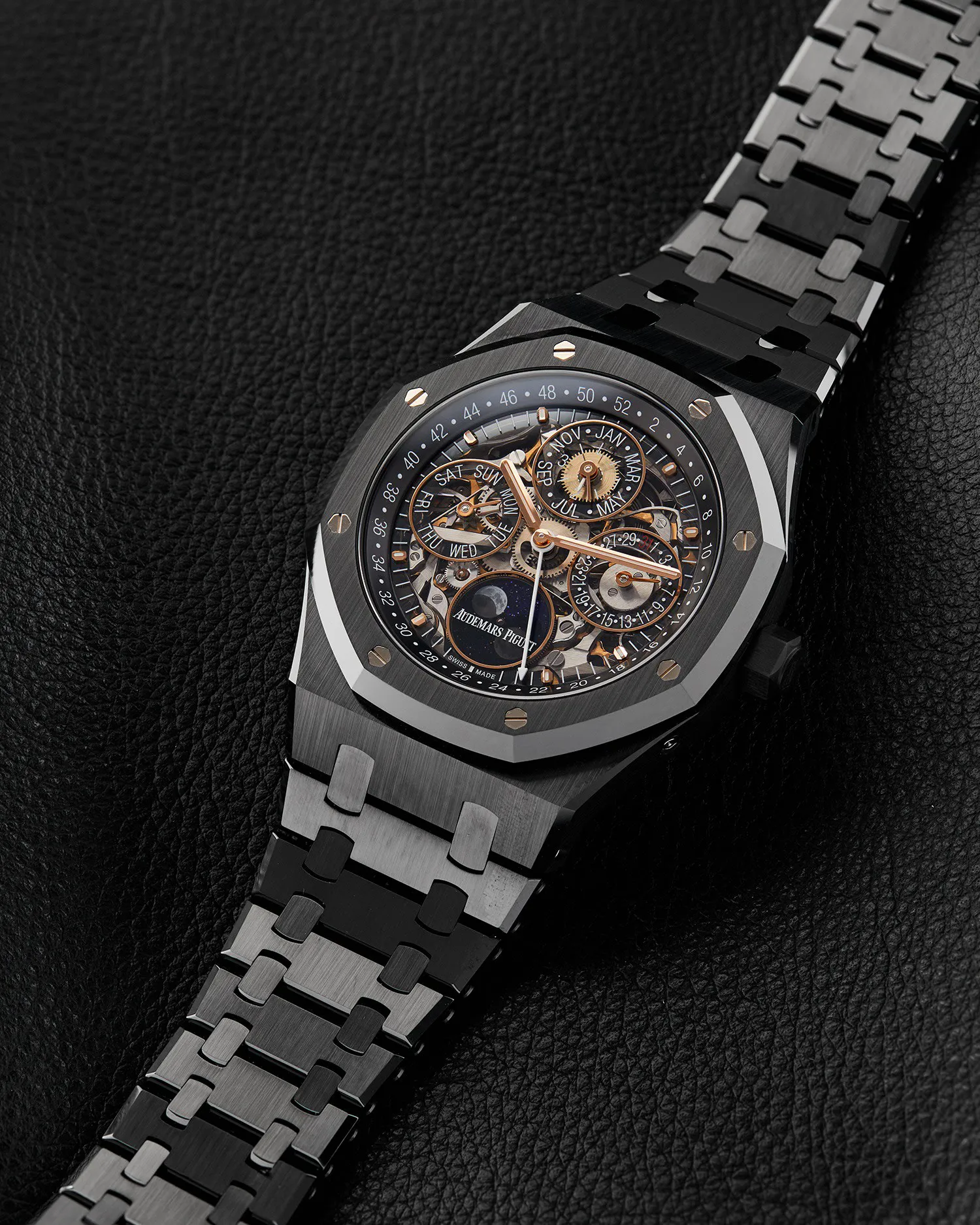 Audemars Piguet Royal Oak 26585CE.00.1225CE.01 41mm Ceramic Black 3