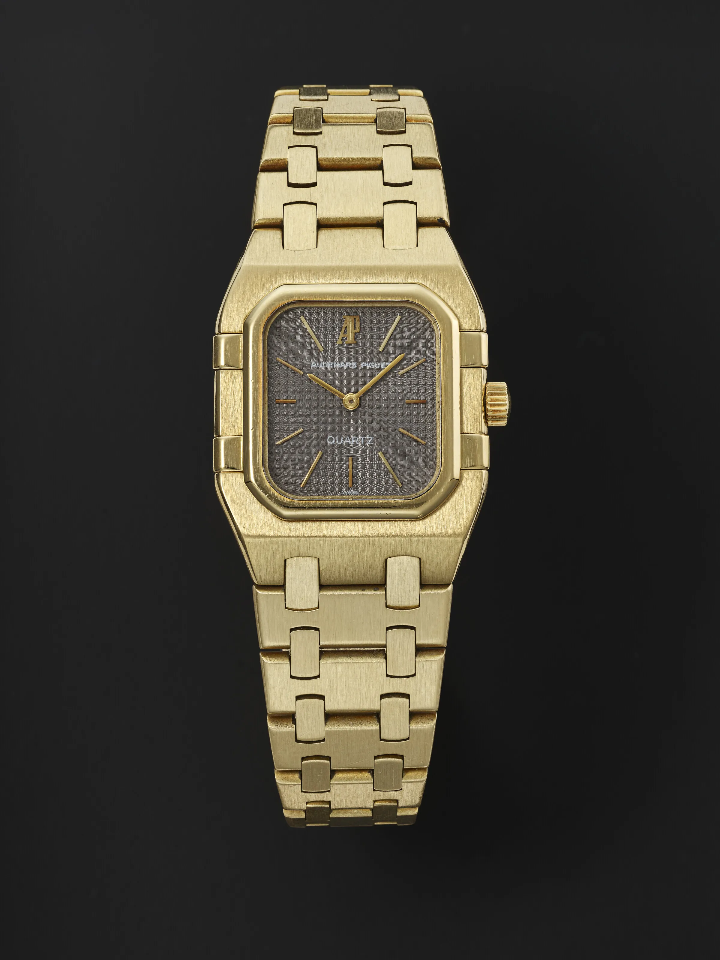 Audemars Piguet Royal Oak 6010BA 25mm Yellow gold Gray